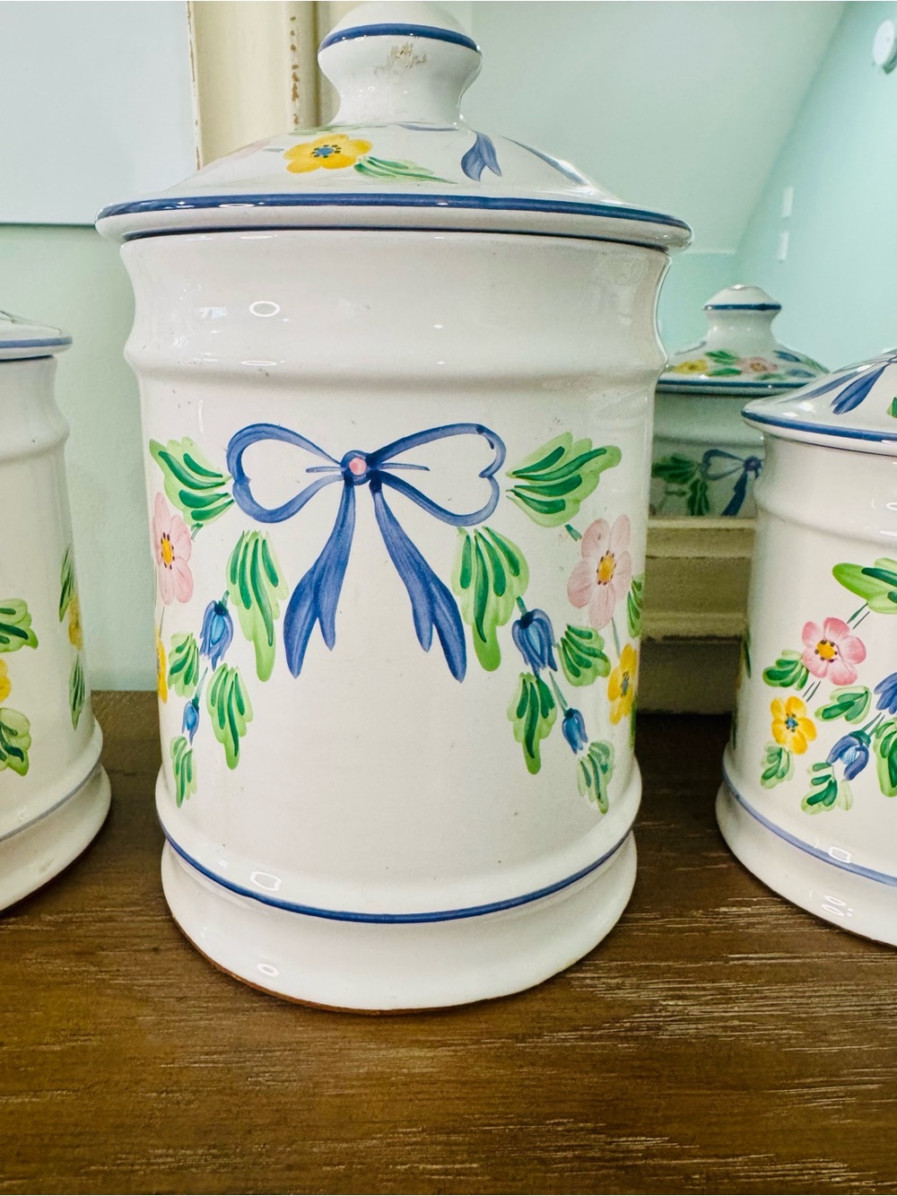 Herend Pottery Floral Ceramic Canister Set - Blue Bow Accent Vintage - Picture 8 of 9